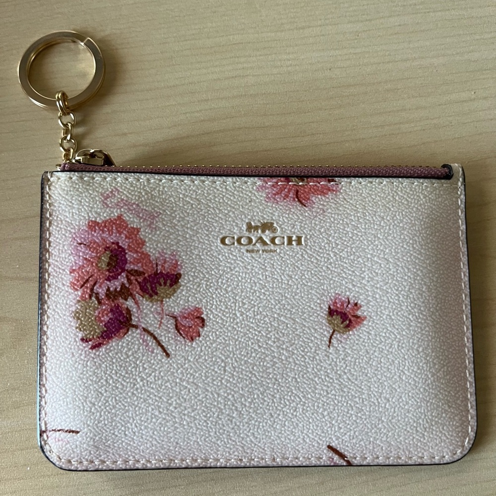 Nwt coach flower zipper pouch & key chain